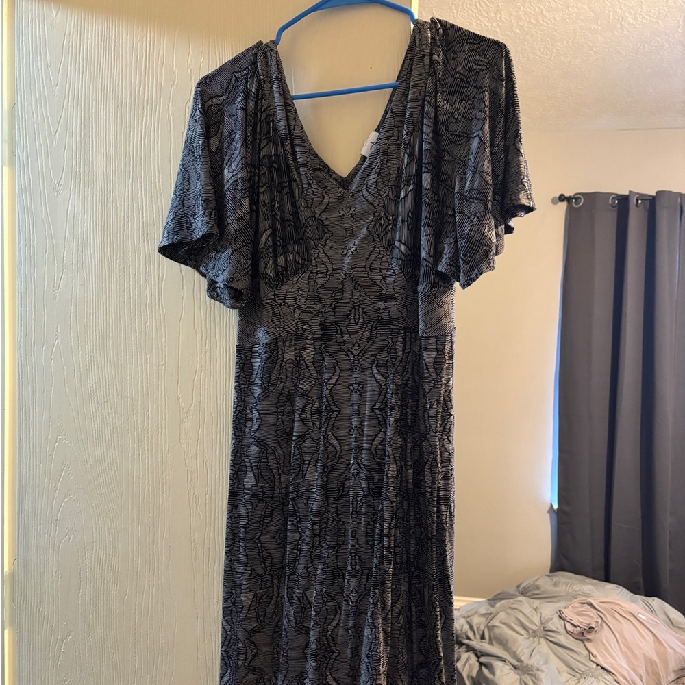 CABi Black and Gray Patterned Dress